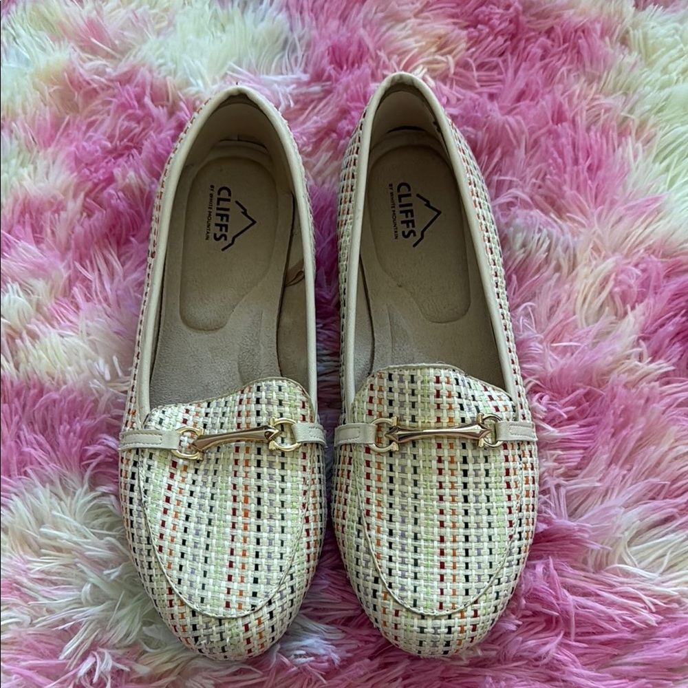 Cliffs by WHITE MOUNTAIN Cream and Red Loafers with Elegant Embellishments